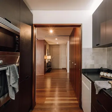 Apartamento Campania - 2 Bedrooms And Parking In Estrela Lisboa