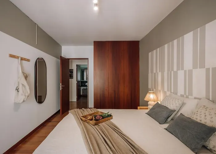 Campania - 2 Bedrooms And Parking In Estrela Apartmán